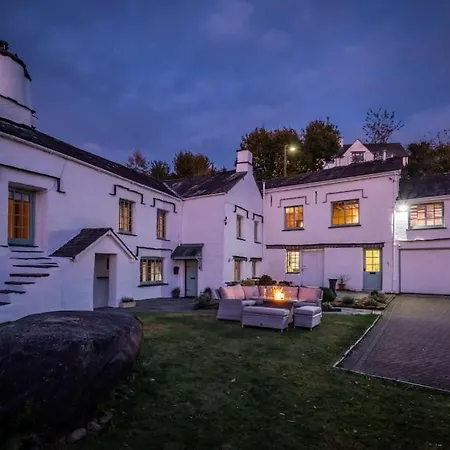 Bordriggs Farm Grade 2 Listed 6 Bedroom, Hot Tub, 13 Guests, 3 Properties *
