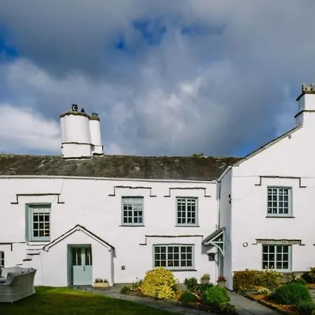 Bordriggs Farm Grade 2 Listed 6 Bedroom, Hot Tub, 13 Guests, 3 Properties