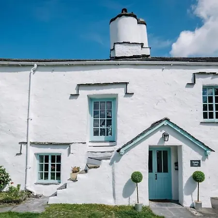Bordriggs Farm Grade 2 Listed 6 Bedroom, Hot Tub, 13 Guests, 3 Properties * Bowness-on-Windermere