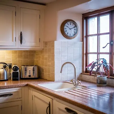 Casa vacanze Bordriggs Farm Grade 2 Listed 6 Bedroom, Hot Tub, 13 Guests, 3 Properties *