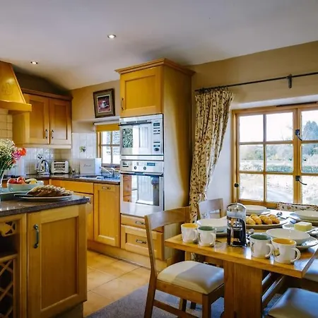 Bordriggs Farm Grade 2 Listed 6 Bedroom, Hot Tub, 13 Guests, 3 Properties Casa vacanze