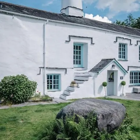 Bordriggs Farm Grade 2 Listed 6 Bedroom, Hot Tub, 13 Guests, 3 Properties Bowness-on-Windermere