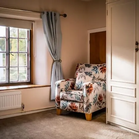 Bordriggs Farm Grade 2 Listed 6 Bedroom, Hot Tub, 13 Guests, 3 Properties * 보우네스온윈더미어