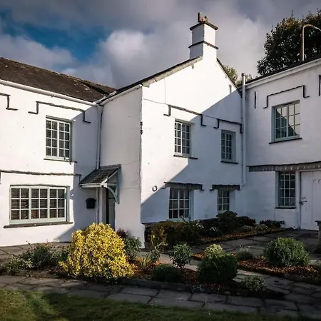 펜션 Bordriggs Farm Grade 2 Listed 6 Bedroom, Hot Tub, 13 Guests, 3 Properties *