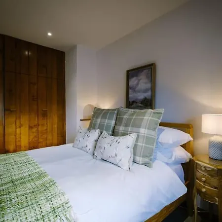 펜션 Bordriggs Farm Grade 2 Listed 6 Bedroom, Hot Tub, 13 Guests, 3 Properties